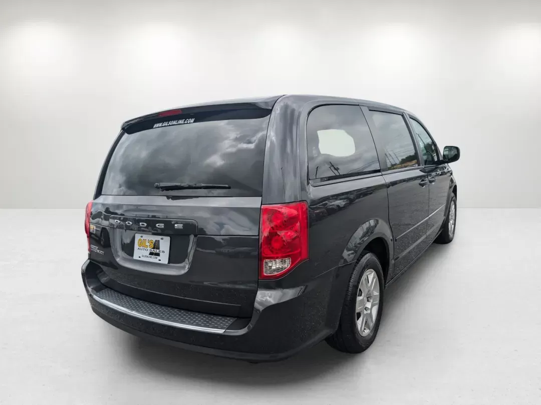 2011 /Black/Light Graystone Interior Dodge Grand Caravan Express (2D4RN4DG7BR) with an Gas/Ethanol V6 3.6L/220 engine, 6-Speed Automatic transmission, located at 3959 U.S. 80 W, Phenix City, AL, 36870, (334) 297-4885, 32.469296, -85.135185 - 2011 Dodge Grand Caravan Express - Photo#5