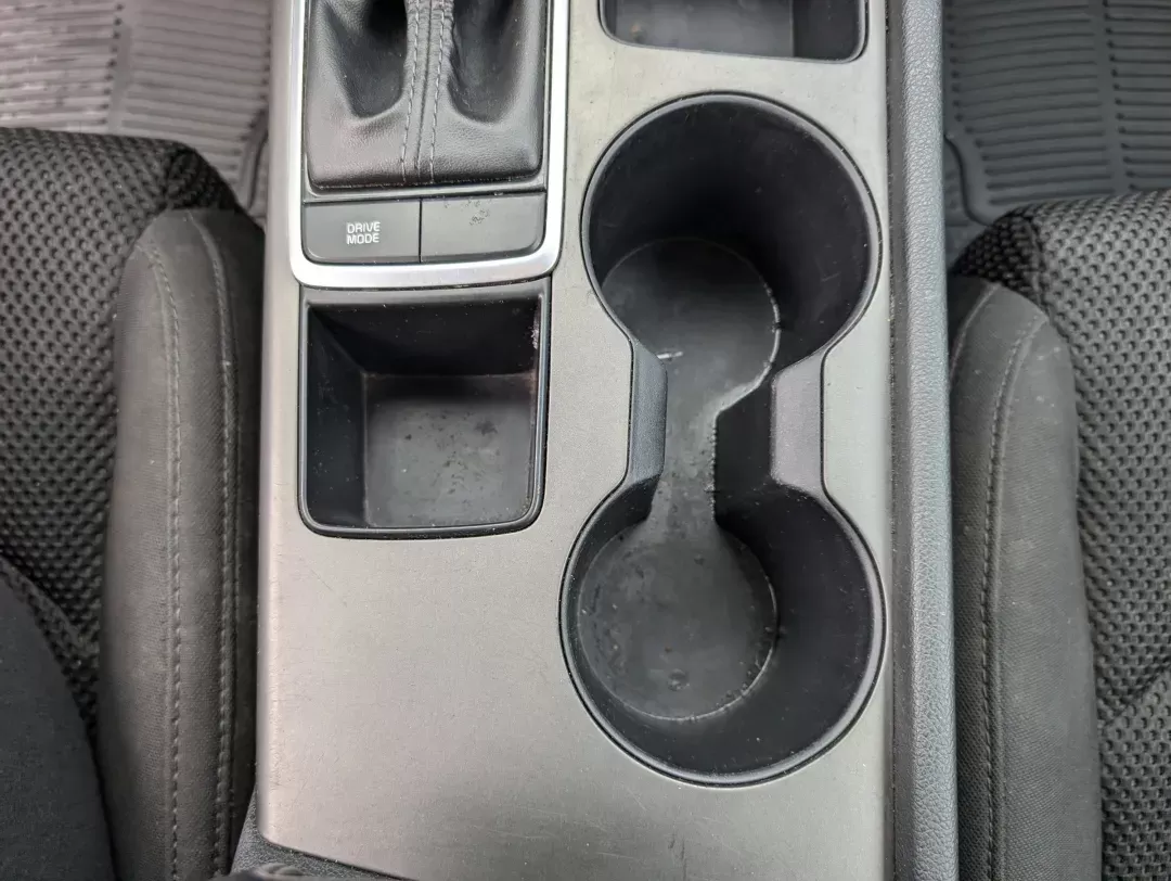 2019 /Black Kia Optima LX (5XXGT4L35KG) with an Regular Unleaded I-4 2.4 L/144 engine, 6-Speed Automatic w/OD transmission, located at 3959 U.S. 80 W, Phenix City, AL, 36870, (334) 297-4885, 32.469296, -85.135185 - 2019 Kia Optima LX - Photo#12