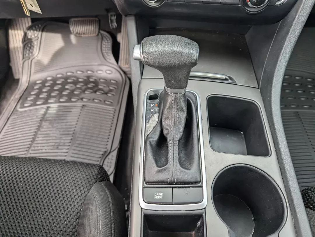 2019 /Black Kia Optima LX (5XXGT4L35KG) with an Regular Unleaded I-4 2.4 L/144 engine, 6-Speed Automatic w/OD transmission, located at 3959 U.S. 80 W, Phenix City, AL, 36870, (334) 297-4885, 32.469296, -85.135185 - 2019 Kia Optima LX - Photo#13