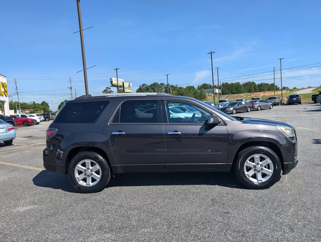 2015 /Ebony GMC Acadia SLE (1GKKRPKD9FJ) with an Gas V6 3.6L/220 engine, 6-Speed Automatic transmission, located at 3959 U.S. 80 W, Phenix City, AL, 36870, (334) 297-4885, 32.469296, -85.135185 - 2015 GMC Acadia SLE - Photo#3