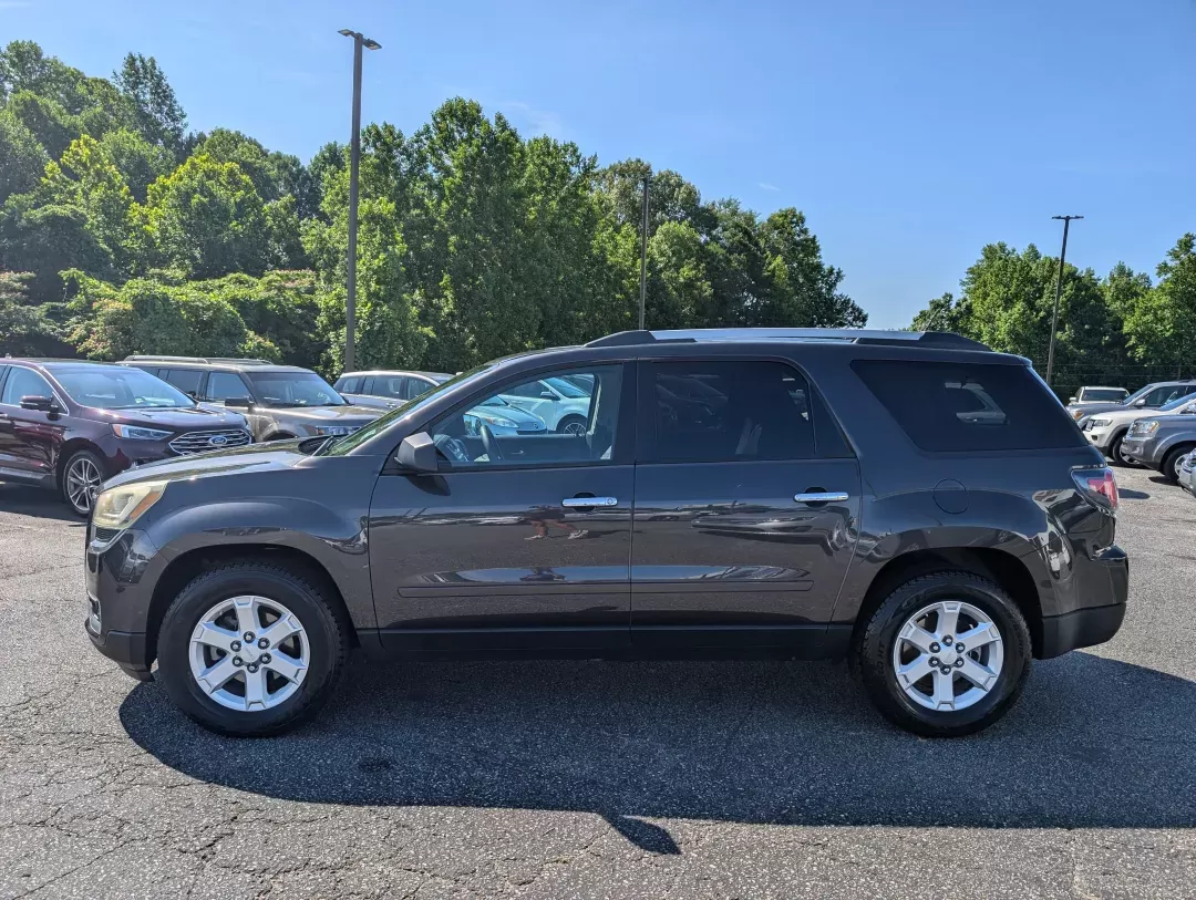 2015 /Ebony GMC Acadia SLE (1GKKRPKD9FJ) with an Gas V6 3.6L/220 engine, 6-Speed Automatic transmission, located at 3959 U.S. 80 W, Phenix City, AL, 36870, (334) 297-4885, 32.469296, -85.135185 - 2015 GMC Acadia SLE - Photo#7