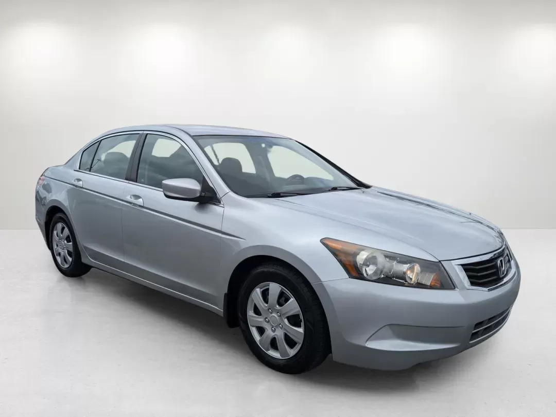 2010 Honda Accord Sdn LX (1HGCP2F35AA) with an Gas I4 2.4L/144 engine, 5-Speed Automatic transmission, located at 3959 U.S. 80 W, Phenix City, AL, 36870, (334) 297-4885, 32.469296, -85.135185 - 2010 Honda Accord Sdn LX - Photo#3