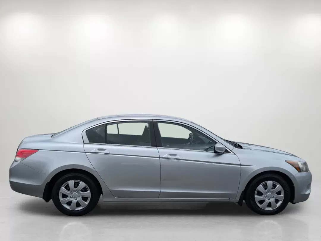 2010 Honda Accord Sdn LX (1HGCP2F35AA) with an Gas I4 2.4L/144 engine, 5-Speed Automatic transmission, located at 3959 U.S. 80 W, Phenix City, AL, 36870, (334) 297-4885, 32.469296, -85.135185 - 2010 Honda Accord Sdn LX - Photo#4