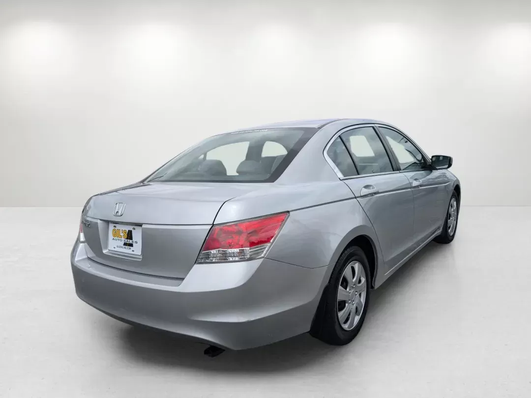 2010 Honda Accord Sdn LX (1HGCP2F35AA) with an Gas I4 2.4L/144 engine, 5-Speed Automatic transmission, located at 3959 U.S. 80 W, Phenix City, AL, 36870, (334) 297-4885, 32.469296, -85.135185 - 2010 Honda Accord Sdn LX - Photo#5