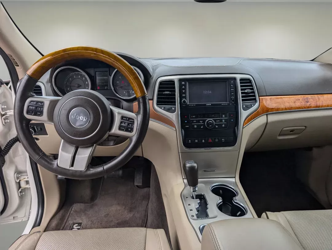 2011 /Dark Frost Beige/Light Frost Beige Interior Jeep Grand Cherokee Overland (1J4RR6GT9BC) with an Gas V8 5.7L/345 engine, 5-Speed Automatic transmission, located at 3959 U.S. 80 W, Phenix City, AL, 36870, (334) 297-4885, 32.469296, -85.135185 - 2011 Jeep Grand Cherokee Overland - Photo#12