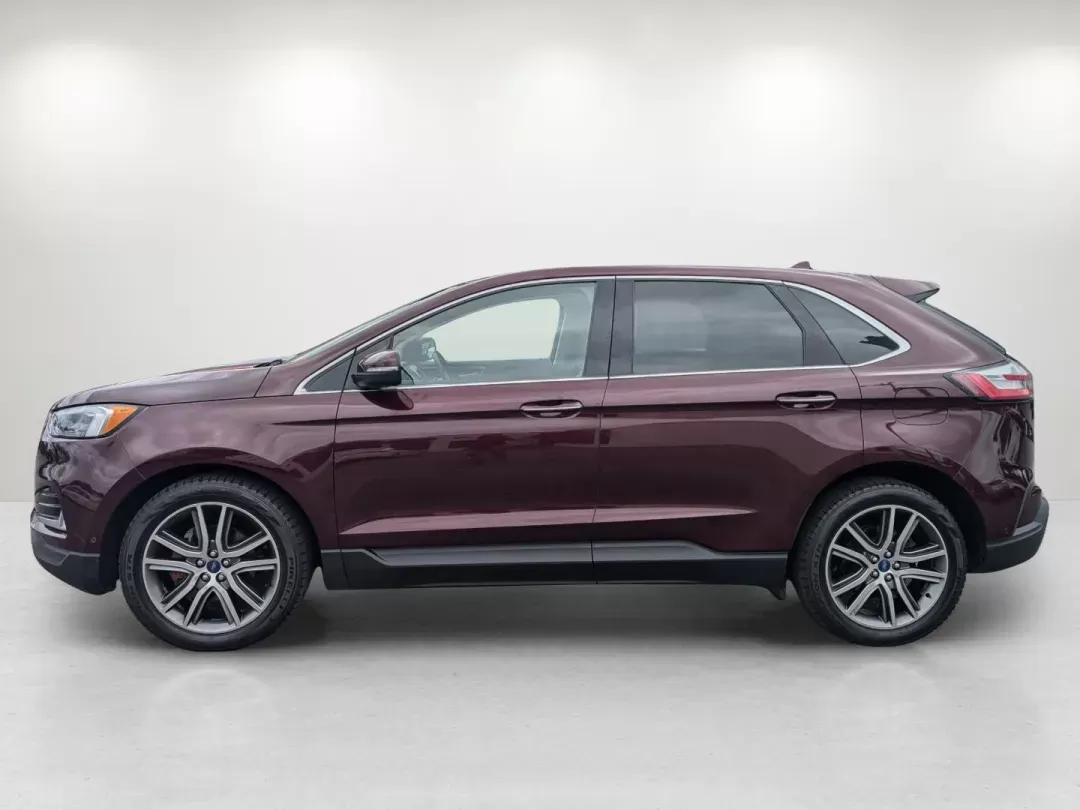 2019 Ford Edge Titanium (2FMPK3K99KB) with an Intercooled Turbo Premium Unleaded I-4 2.0 L/122 engine, 8-Speed Automatic w/OD transmission, located at 3959 U.S. 80 W, Phenix City, AL, 36870, (334) 297-4885, 32.469296, -85.135185 - 2019 Ford Edge Titanium - Photo#8