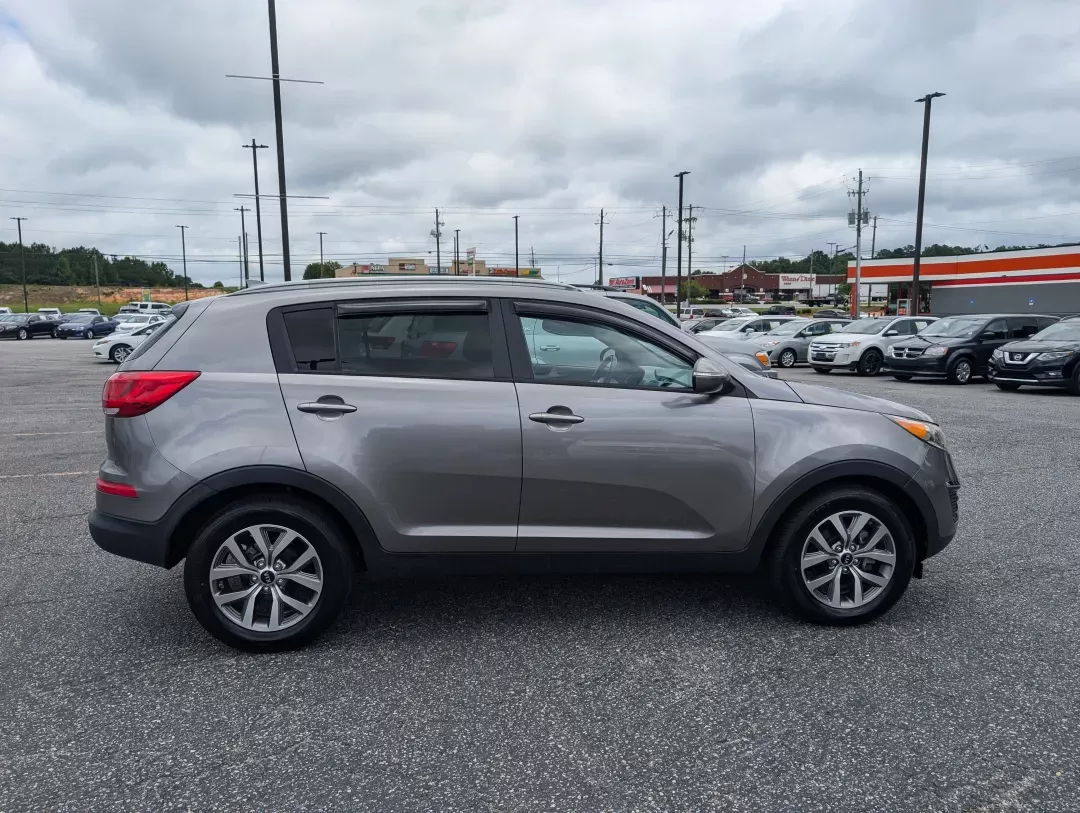 2014 /Black Kia Sportage LX (KNDPB3AC9E7) with an Regular Unleaded I-4 2.4 L/144 engine, 6-Speed Automatic w/OD transmission, located at 3959 U.S. 80 W, Phenix City, AL, 36870, (334) 297-4885, 32.469296, -85.135185 - 2014 Kia Sportage LX - Photo#3