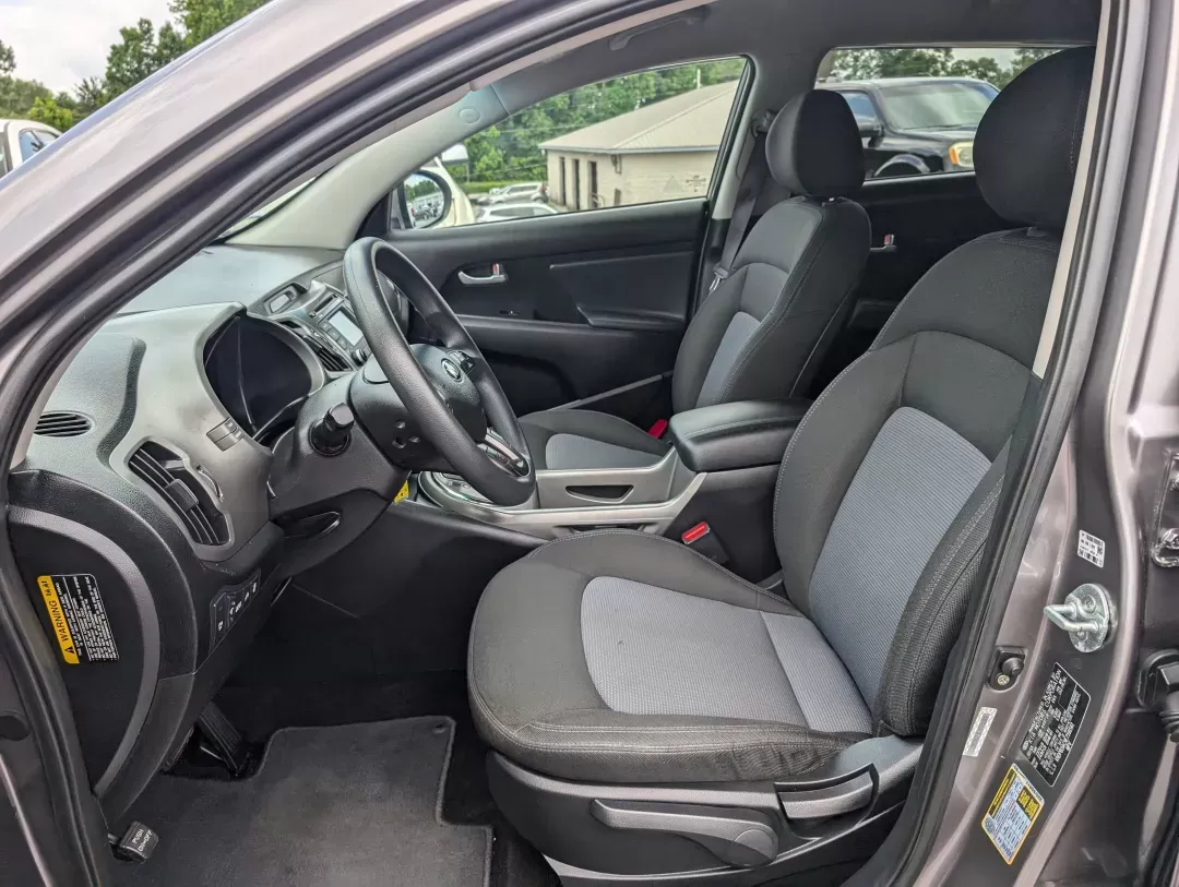 2014 /Black Kia Sportage LX (KNDPB3AC9E7) with an Regular Unleaded I-4 2.4 L/144 engine, 6-Speed Automatic w/OD transmission, located at 3959 U.S. 80 W, Phenix City, AL, 36870, (334) 297-4885, 32.469296, -85.135185 - 2014 Kia Sportage LX - Photo#9