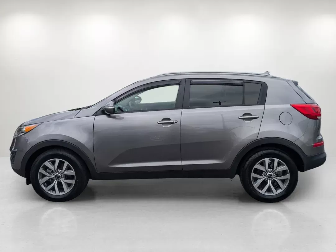 2014 /Black Kia Sportage LX (KNDPB3AC9E7) with an Regular Unleaded I-4 2.4 L/144 engine, 6-Speed Automatic w/OD transmission, located at 3959 U.S. 80 W, Phenix City, AL, 36870, (334) 297-4885, 32.469296, -85.135185 - 2014 Kia Sportage LX - Photo#8