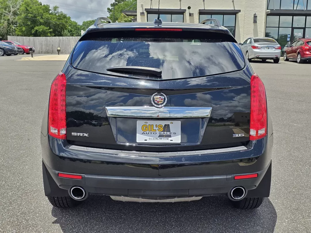 2015 /Ebony w/Ebony accents Cadillac SRX Base (3GYFNAE38FS) with an Gas V6 3.6L/217 engine, 6-Speed Automatic w/Manual Shift transmission, located at 521 Old Farm Lane Rd, Prattville, AL, 36066, (334) 325-1505, 32.482460, -86.416367 - 2015 Cadillac SRX Base - Photo#5