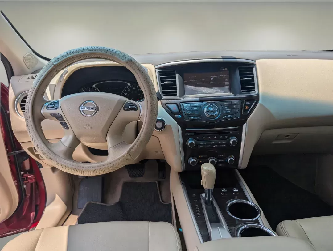 2014 /Almond Nissan Pathfinder Platinum (5N1AR2MN6EC) with an Regular Unleaded V-6 3.5 L/213 engine, 1-Speed CVT w/OD transmission, located at 804 22nd Ave, Phenix City, AL, 36870, (334) 297-1860, 32.484749, -85.024475 - 2014 Nissan Pathfinder Platinum - Photo#13