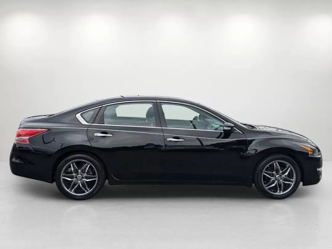 2013 /Charcoal Nissan Altima 2.5 SL (1N4AL3AP3DC) with an Gas I4 2.5L/152 engine, 1-Speed Continuously Variable Ratio transmission, located at 3959 U.S. 80 W, Phenix City, AL, 36870, (334) 297-4885, 32.469296, -85.135185 - 2013 Nissan Altima 2.5 SL - Photo#3
