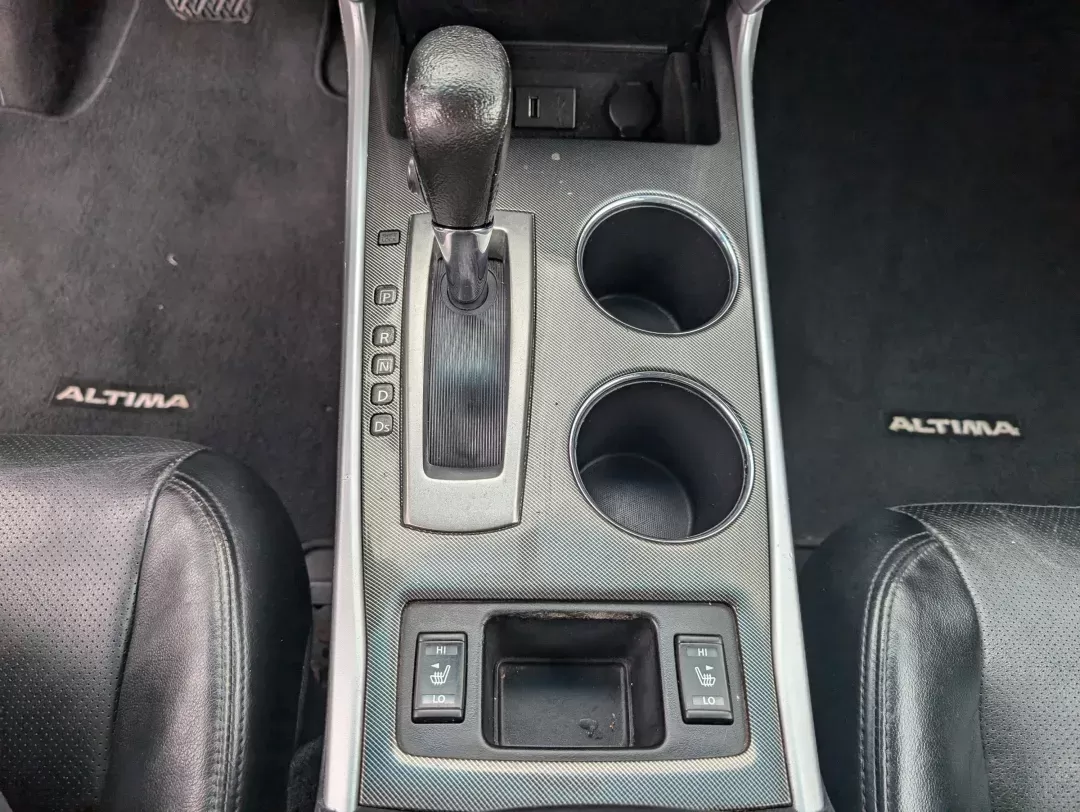 2013 /Charcoal Nissan Altima 2.5 SL (1N4AL3AP3DC) with an Gas I4 2.5L/152 engine, 1-Speed Continuously Variable Ratio transmission, located at 3959 U.S. 80 W, Phenix City, AL, 36870, (334) 297-4885, 32.469296, -85.135185 - 2013 Nissan Altima 2.5 SL - Photo#12