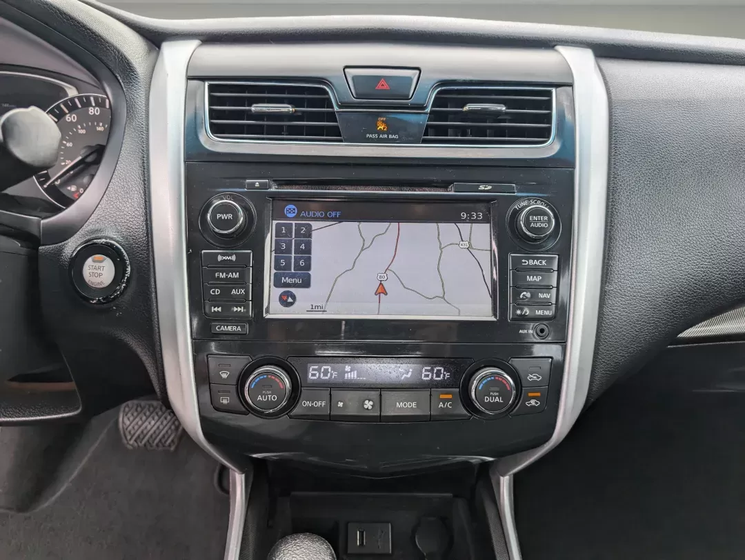 2013 /Charcoal Nissan Altima 2.5 SL (1N4AL3AP3DC) with an Gas I4 2.5L/152 engine, 1-Speed Continuously Variable Ratio transmission, located at 3959 U.S. 80 W, Phenix City, AL, 36870, (334) 297-4885, 32.469296, -85.135185 - 2013 Nissan Altima 2.5 SL - Photo#13