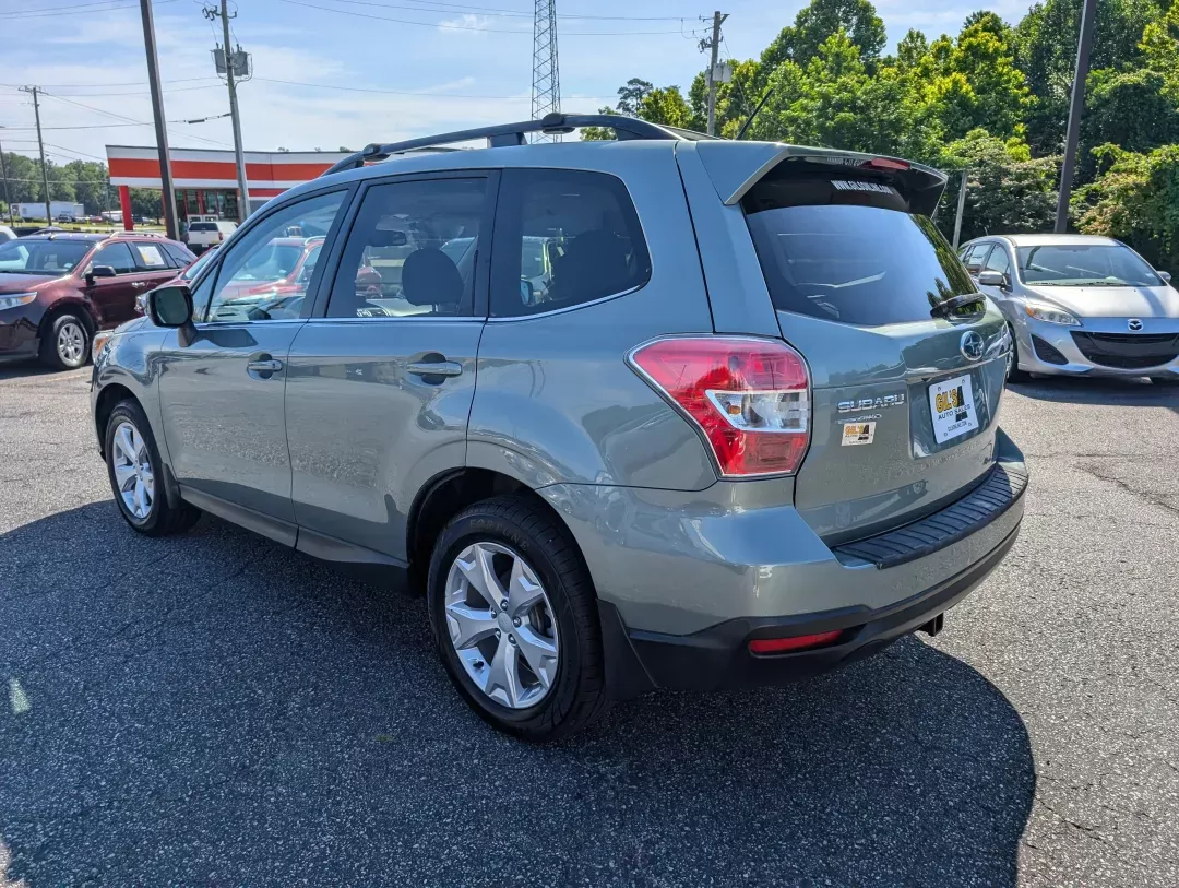 2015 /Gray Subaru Forester 2.5i Limited (JF2SJAHC5FH) with an Regular Unleaded H-4 2.5 L/152 engine, 6-Speed CVT w/OD transmission, located at 3959 U.S. 80 W, Phenix City, AL, 36870, (334) 297-4885, 32.469296, -85.135185 - 2015 Subaru Forester 2.5i Limited - Photo#6