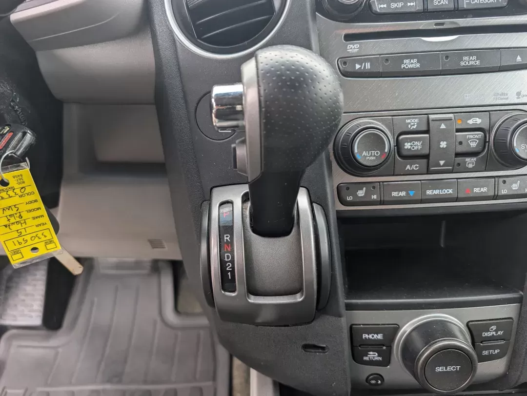 2015 Honda Pilot EX-L (5FNYF3H6XFB) with an Regular Unleaded V-6 3.5 L/212 engine, 5-Speed Automatic w/OD transmission, located at 3959 U.S. 80 W, Phenix City, AL, 36870, (334) 297-4885, 32.469296, -85.135185 - 2015 Honda Pilot EX-L - Photo#15