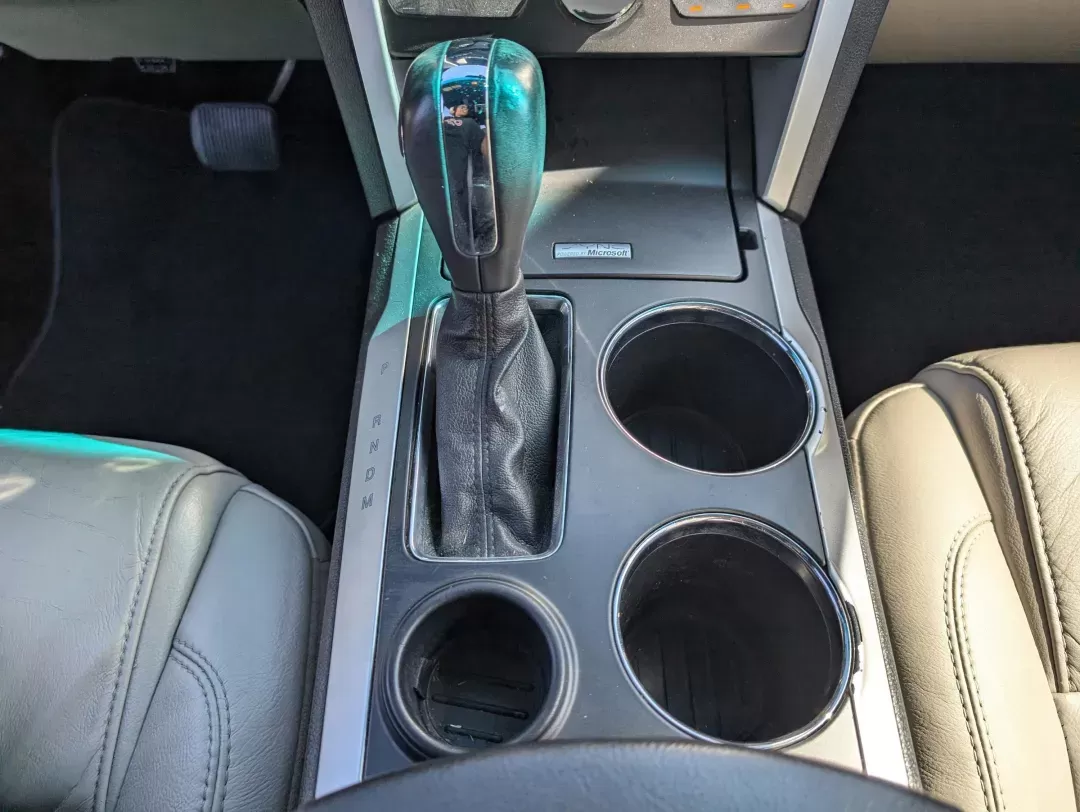 2013 Ford Explorer XLT (1FM5K7D81DG) with an Gas V6 3.5L/213 engine, 6-Speed Automatic w/manual shift transmission, located at 3959 U.S. 80 W, Phenix City, AL, 36870, (334) 297-4885, 32.469296, -85.135185 - 2013 Ford Explorer XLT - Photo#14
