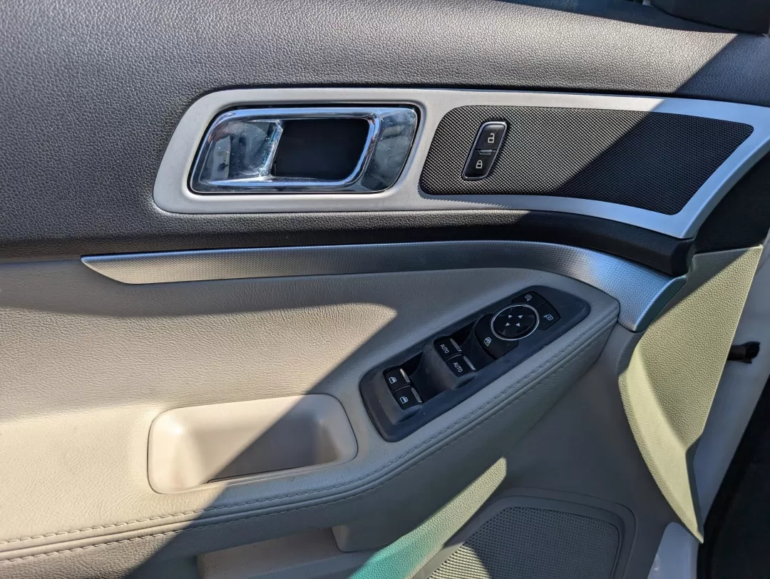 2013 Ford Explorer XLT (1FM5K7D81DG) with an Other engine, located at 5115 14th Ave., Columbus, GA, 31904, (706) 323-0345, 32.511494, -84.971046 - **Adventure Awaits with the 2013 Ford Explorer XLT! Perfect for Growing Families and Road Trip Enthusiasts!**<br /> <br /> Are you ready to embark on unforgettable adventures with your loved ones? Look no further than this stunning 2013 Ford Explorer XLT, now available at Gils Auto - Phenix City #2. - Photo#8