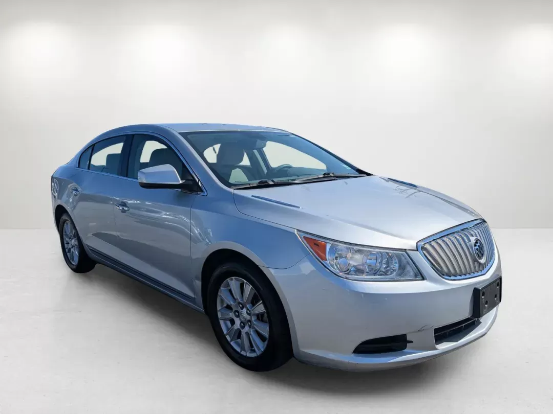 2010 /Dark Titanium/Light Titanium Buick LaCrosse CX (1G4GB5GG8AF) with an Gas V6 3.0L/183 engine, 6-Speed Automatic w/OD transmission, located at 3959 U.S. 80 W, Phenix City, AL, 36870, (334) 297-4885, 32.469296, -85.135185 - 2010 Buick LaCrosse CX - Photo#3