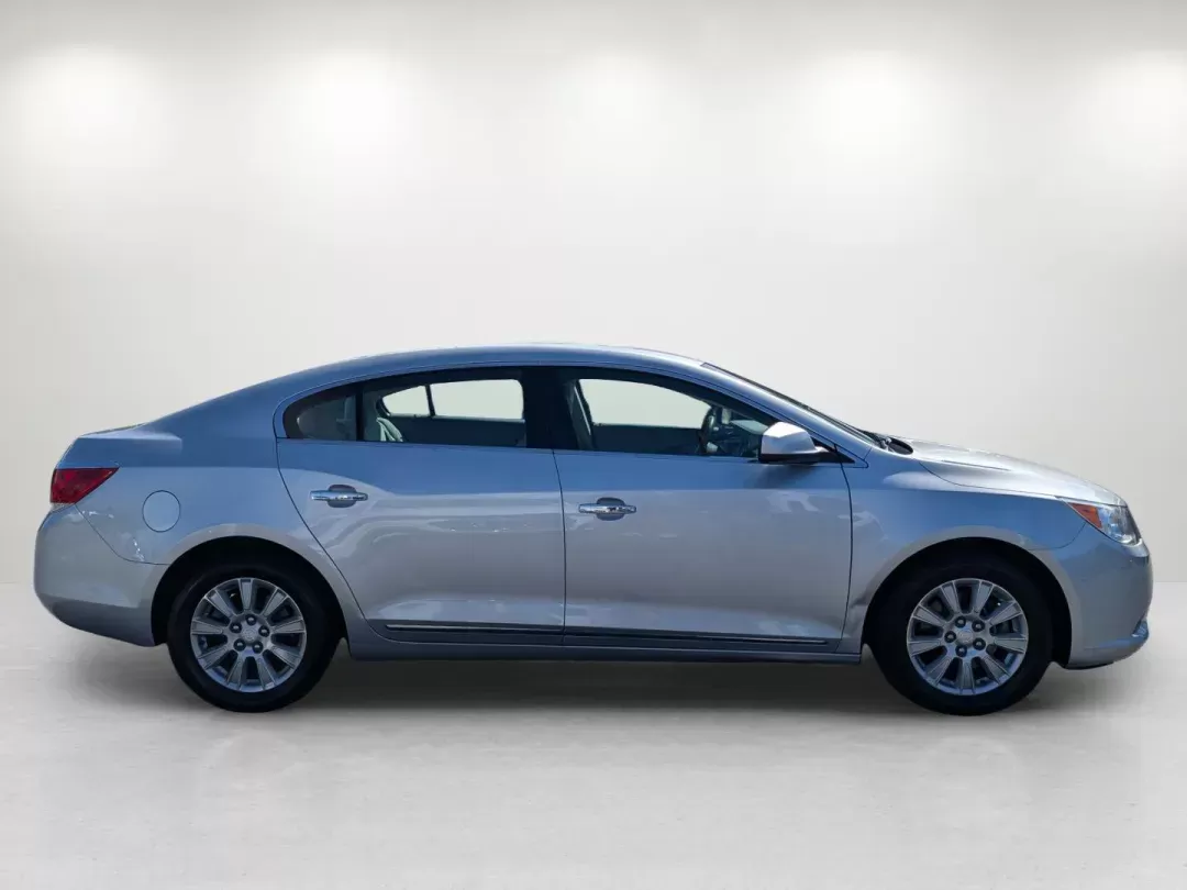 2010 /Dark Titanium/Light Titanium Buick LaCrosse CX (1G4GB5GG8AF) with an Gas V6 3.0L/183 engine, 6-Speed Automatic w/OD transmission, located at 3959 U.S. 80 W, Phenix City, AL, 36870, (334) 297-4885, 32.469296, -85.135185 - 2010 Buick LaCrosse CX - Photo#4