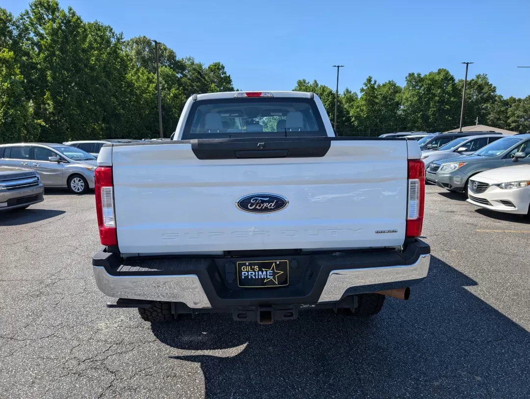 2019 Ford Super Duty F-250 SRW XL (1FT7W2B62KE) with an Regular Unleaded V-8 6.2 L/379 engine, 6-Speed Automatic w/OD transmission, located at 3959 U.S. 80 W, Phenix City, AL, 36870, (334) 297-4885, 32.469296, -85.135185 - 2019 Ford Super Duty F-250 SRW XL - Photo#5