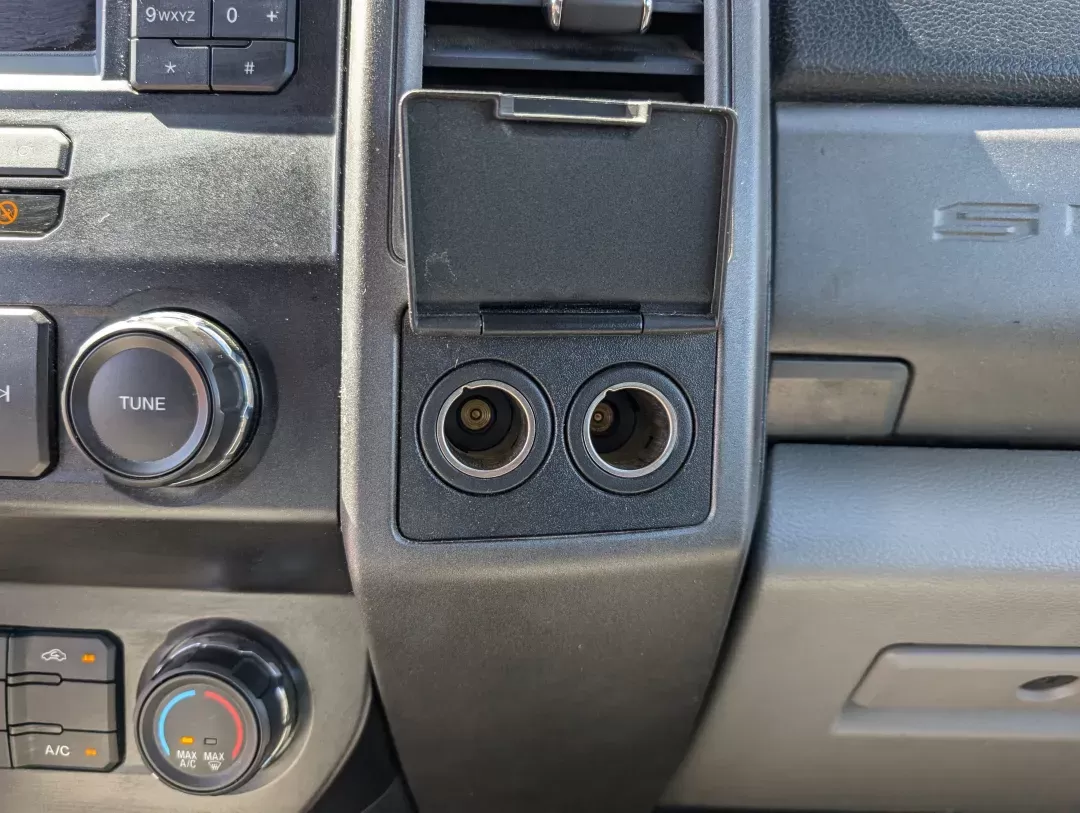 2019 Ford Super Duty F-250 SRW XL (1FT7W2B62KE) with an Regular Unleaded V-8 6.2 L/379 engine, 6-Speed Automatic w/OD transmission, located at 3959 U.S. 80 W, Phenix City, AL, 36870, (334) 297-4885, 32.469296, -85.135185 - 2019 Ford Super Duty F-250 SRW XL - Photo#16
