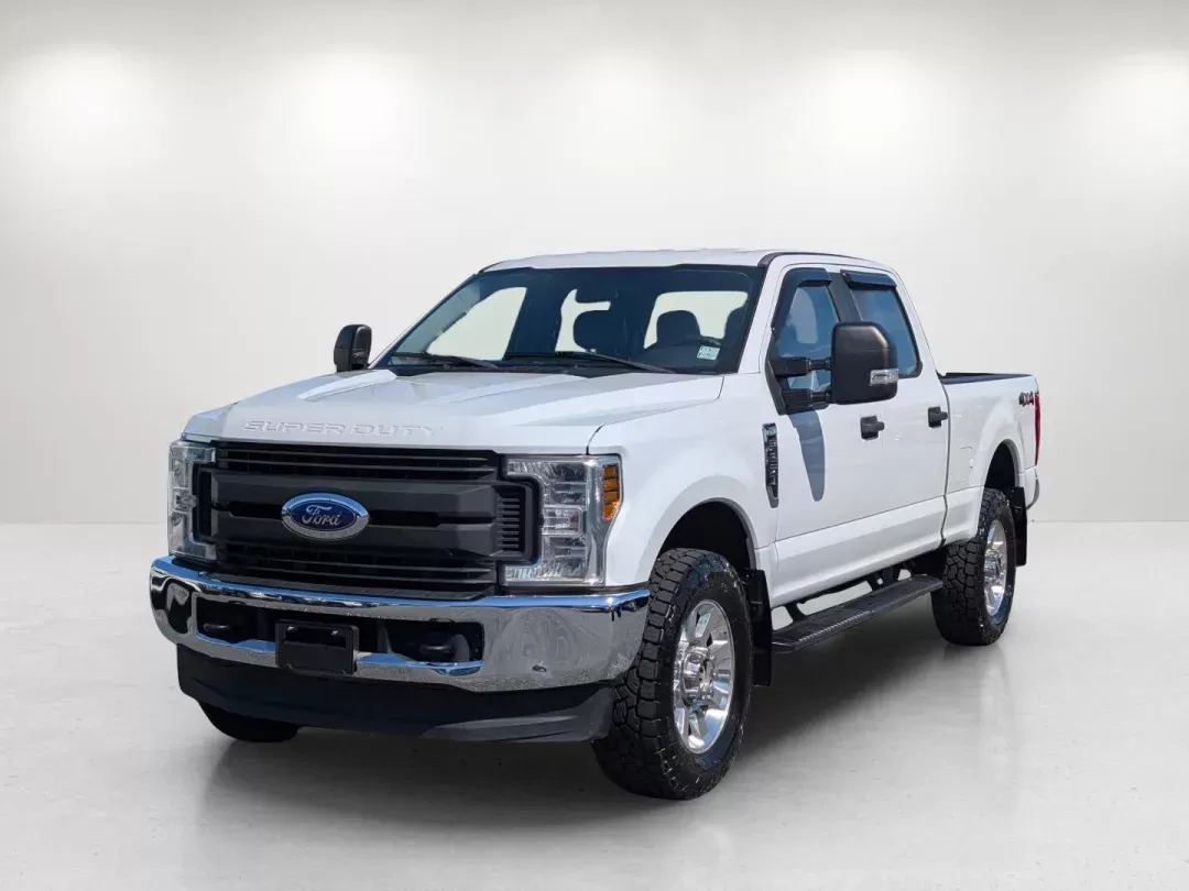 2019 Ford Super Duty F-250 SRW XL (1FT7W2B62KE) with an Regular Unleaded V-8 6.2 L/379 engine, 6-Speed Automatic w/OD transmission, located at 3959 U.S. 80 W, Phenix City, AL, 36870, (334) 297-4885, 32.469296, -85.135185 - 2019 Ford Super Duty F-250 SRW XL - Photo#1