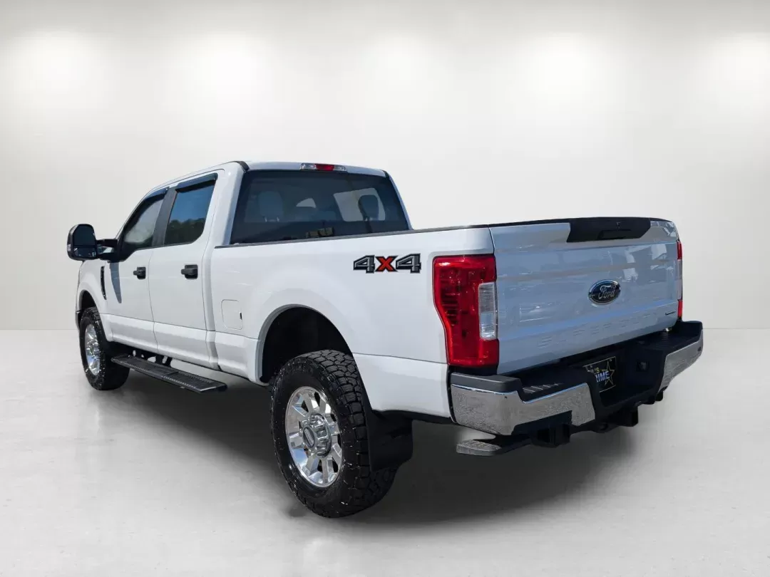 2019 Ford Super Duty F-250 SRW XL (1FT7W2B62KE) with an Regular Unleaded V-8 6.2 L/379 engine, 6-Speed Automatic w/OD transmission, located at 3959 U.S. 80 W, Phenix City, AL, 36870, (334) 297-4885, 32.469296, -85.135185 - 2019 Ford Super Duty F-250 SRW XL - Photo#7