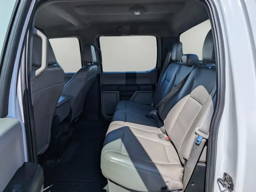 2019 Ford Super Duty F-250 SRW XL (1FT7W2B62KE) with an Regular Unleaded V-8 6.2 L/379 engine, 6-Speed Automatic w/OD transmission, located at 3959 U.S. 80 W, Phenix City, AL, 36870, (334) 297-4885, 32.469296, -85.135185 - 2019 Ford Super Duty F-250 SRW XL - Photo#12
