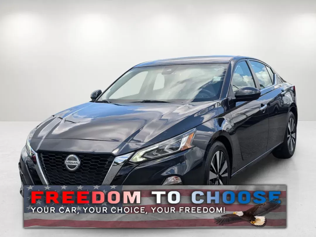 photo of 2021 Nissan Altima 2.5 SV