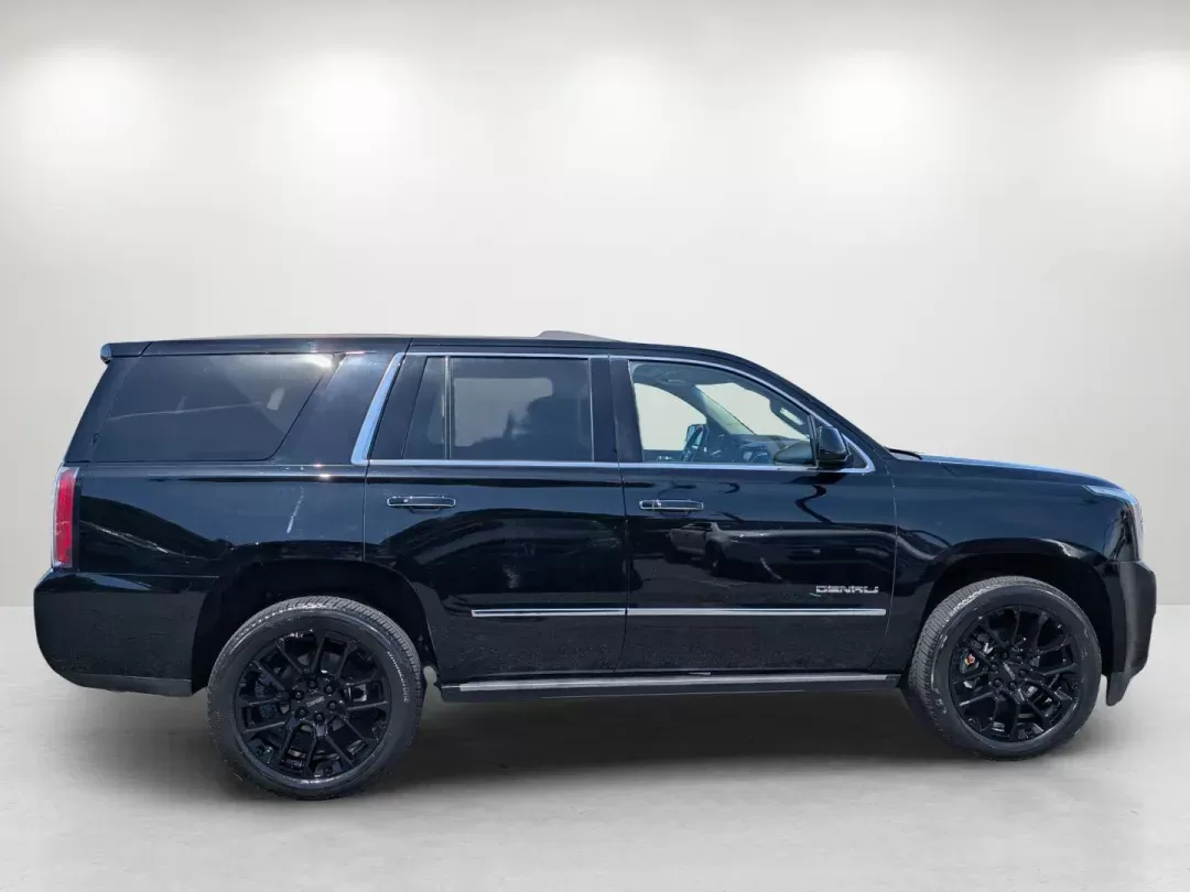 2018 /Cocoa/Dark Atmosphere GMC Yukon Denali (1GKS1CKJ7JR) with an Gas V8 6.2L/376 engine, 10-Speed Automatic transmission, located at 3959 U.S. 80 W, Phenix City, AL, 36870, (334) 297-4885, 32.469296, -85.135185 - 2018 GMC Yukon Denali - Photo#3
