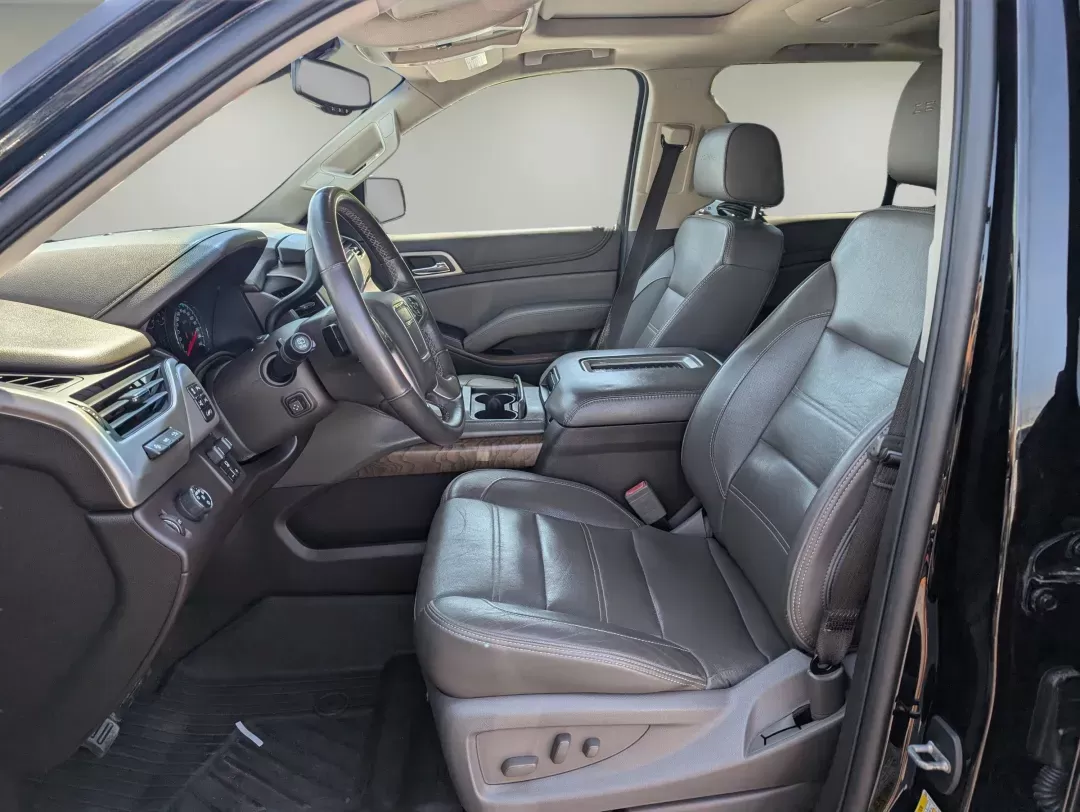 2018 /Cocoa/Dark Atmosphere GMC Yukon Denali (1GKS1CKJ7JR) with an Gas V8 6.2L/376 engine, 10-Speed Automatic transmission, located at 3959 U.S. 80 W, Phenix City, AL, 36870, (334) 297-4885, 32.469296, -85.135185 - 2018 GMC Yukon Denali - Photo#9