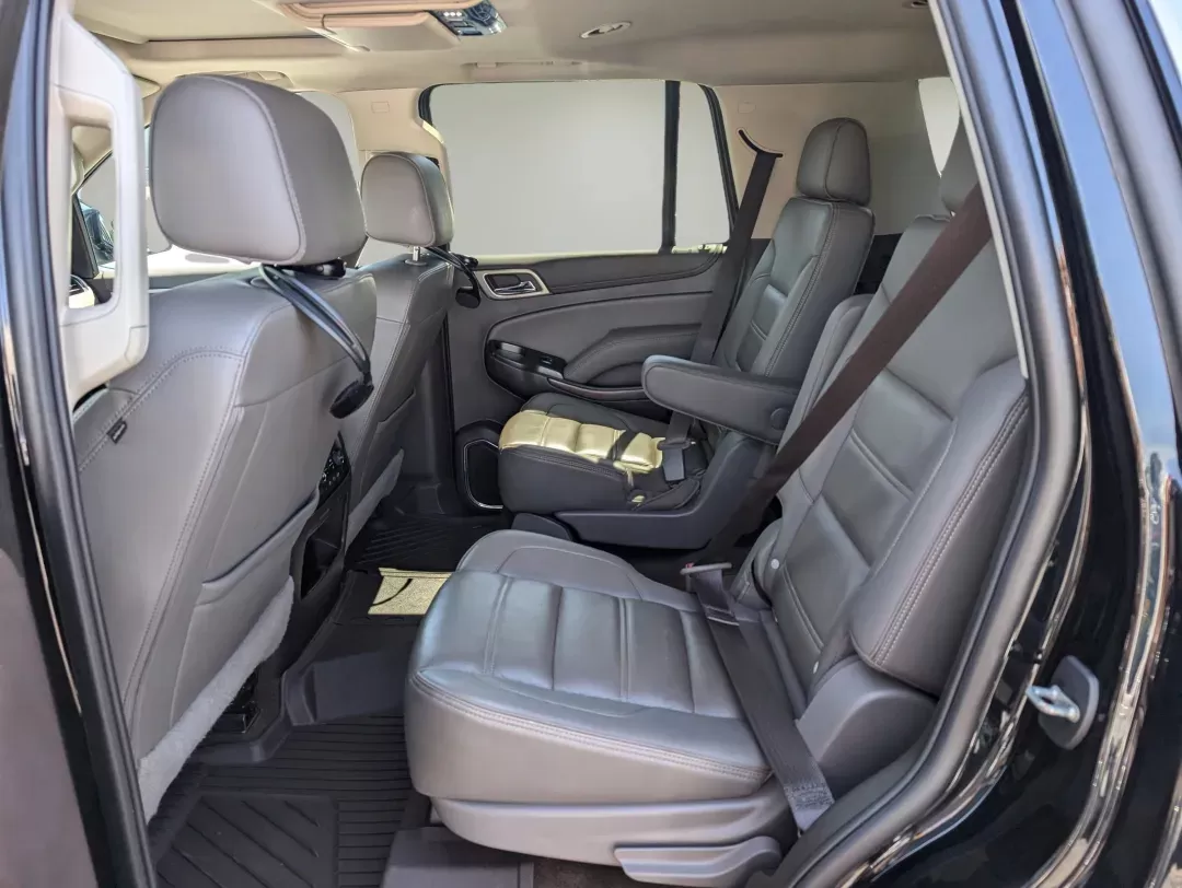 2018 /Cocoa/Dark Atmosphere GMC Yukon Denali (1GKS1CKJ7JR) with an Gas V8 6.2L/376 engine, 10-Speed Automatic transmission, located at 3959 U.S. 80 W, Phenix City, AL, 36870, (334) 297-4885, 32.469296, -85.135185 - 2018 GMC Yukon Denali - Photo#10