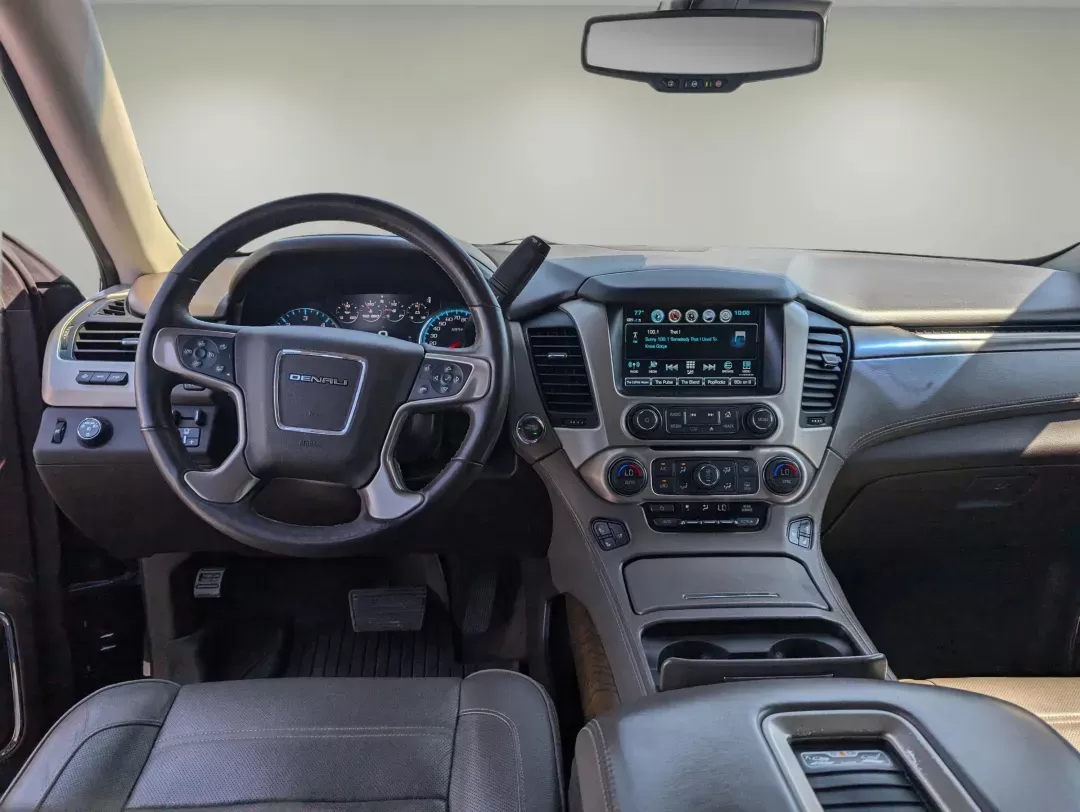 2018 /Cocoa/Dark Atmosphere GMC Yukon Denali (1GKS1CKJ7JR) with an Gas V8 6.2L/376 engine, 10-Speed Automatic transmission, located at 3959 U.S. 80 W, Phenix City, AL, 36870, (334) 297-4885, 32.469296, -85.135185 - 2018 GMC Yukon Denali - Photo#12