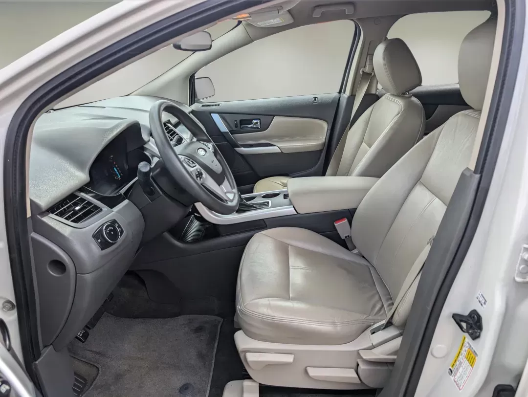 2013 Ford Edge SE (2FMDK3GC8DB) with an Gas V6 3.5L/213 engine, 6-Speed Automatic w/manual shift transmission, located at 521 Old Farm Lane Rd, Prattville, AL, 36066, (334) 325-1505, 32.482460, -86.416367 - 2013 Ford Edge SE - Photo#9