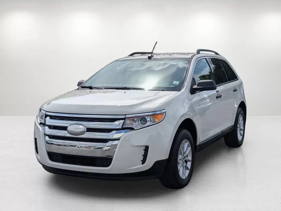 2013 Ford Edge SE (2FMDK3GC8DB) with an Gas V6 3.5L/213 engine, 6-Speed Automatic w/manual shift transmission, located at 521 Old Farm Lane Rd, Prattville, AL, 36066, (334) 325-1505, 32.482460, -86.416367 - 2013 Ford Edge SE - Photo#0
