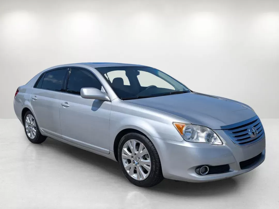 2010 Toyota Avalon XLS (4T1BK3DB4AU) with an Other engine, located at 7000 Northlake Connector, Columbus, GA, 31904, (706) 987-8085, 32.524975, -84.978134 - Are you searching for a reliable and spacious sedan that fits both your lifestyle and budget? Look no further than this 2010 Toyota Avalon XLS at Gils Auto - Columbus #2, your trusted Buy Here Pay Here dealership located at 7000 Northlake Connector, Columbus, GA 31904. This elegant sedan is perfect - Photo#3