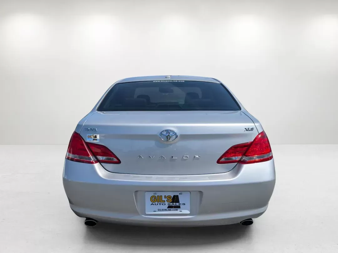 2010 Toyota Avalon XLS (4T1BK3DB4AU) with an Other engine, located at 7000 Northlake Connector, Columbus, GA, 31904, (706) 987-8085, 32.524975, -84.978134 - Are you searching for a reliable and spacious sedan that fits both your lifestyle and budget? Look no further than this 2010 Toyota Avalon XLS at Gils Auto - Columbus #2, your trusted Buy Here Pay Here dealership located at 7000 Northlake Connector, Columbus, GA 31904. This elegant sedan is perfect - Photo#6