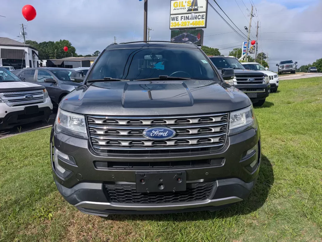 2017 Ford Explorer XLT (1FM5K8D83HG) with an Regular Unleaded V-6 3.5 L/213 engine, 6-Speed Automatic w/OD transmission, located at 3959 U.S. 80 W, Phenix City, AL, 36870, (334) 297-4885, 32.469296, -85.135185 - 2017 Ford Explorer XLT - Photo#1