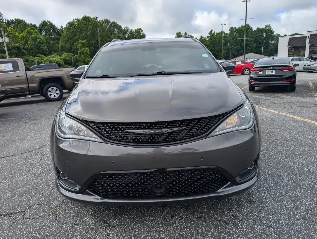 2019 /Black/Black/Black Chrysler Pacifica Touring Plus (2C4RC1FG7KR) with an Regular Unleaded V-6 3.6 L/220 engine, 9-Speed Automatic w/OD transmission, located at 3959 U.S. 80 W, Phenix City, AL, 36870, (334) 297-4885, 32.469296, -85.135185 - 2019 Chrysler Pacifica Touring Plus - Photo#1
