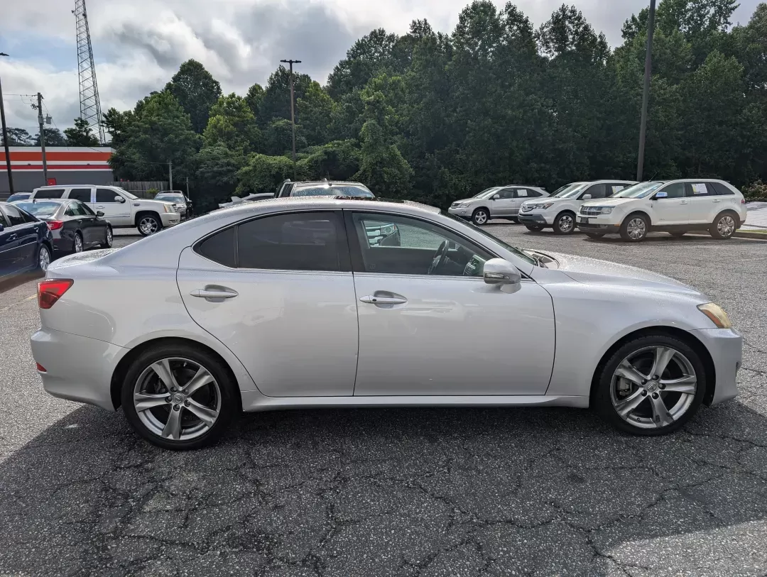 2011 Lexus IS 250 (JTHBF5C21B5) with an Gas V6 2.5L/152 engine, 6-Speed Automatic transmission, located at 3959 U.S. 80 W, Phenix City, AL, 36870, (334) 297-4885, 32.469296, -85.135185 - 2011 Lexus IS 250 - Photo#3