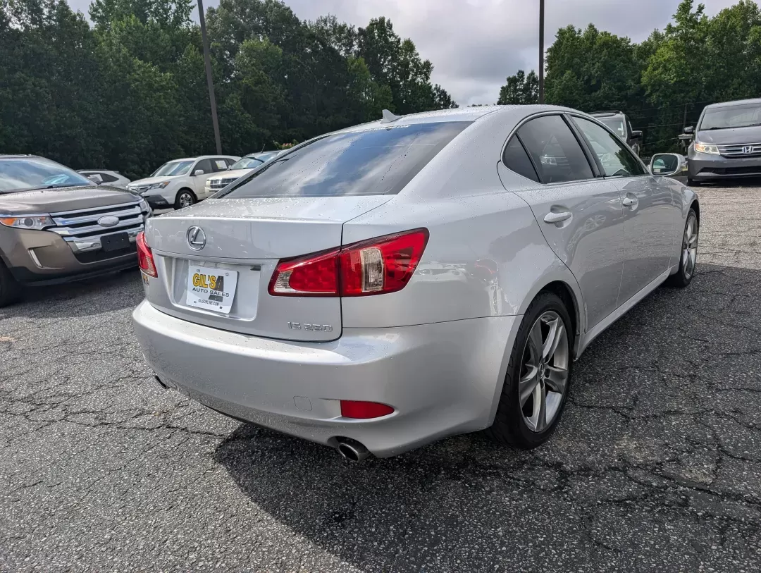 2011 Lexus IS 250 (JTHBF5C21B5) with an Gas V6 2.5L/152 engine, 6-Speed Automatic transmission, located at 3959 U.S. 80 W, Phenix City, AL, 36870, (334) 297-4885, 32.469296, -85.135185 - 2011 Lexus IS 250 - Photo#4