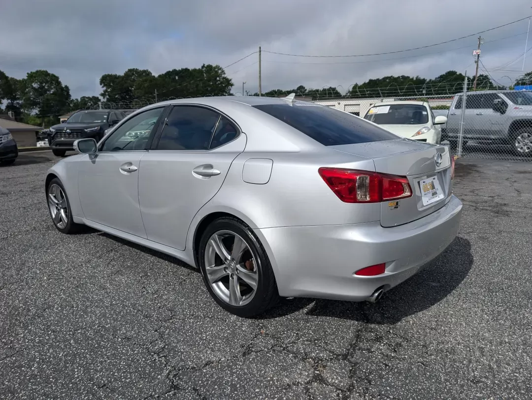 2011 Lexus IS 250 (JTHBF5C21B5) with an Gas V6 2.5L/152 engine, 6-Speed Automatic transmission, located at 3959 U.S. 80 W, Phenix City, AL, 36870, (334) 297-4885, 32.469296, -85.135185 - 2011 Lexus IS 250 - Photo#6