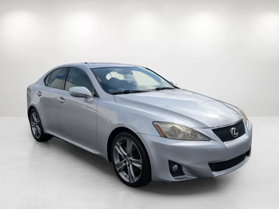 2011 Lexus IS 250 (JTHBF5C21B5) with an Other engine, located at 1430 Gateway Drive, Opelika, AL, 36801, (334) 239-0944, 32.637871, -85.409790 - **Discover Your Next Adventure with the 2011 Lexus IS 250 at Gils Auto in Phenix City!**<br /> <br /> Are you in search of a stylish sedan that offers both comfort and performance for weekend getaways or long commutes? Look no further! The 2011 Lexus IS 250 is the perfect vehicle for those who appre - Photo#2