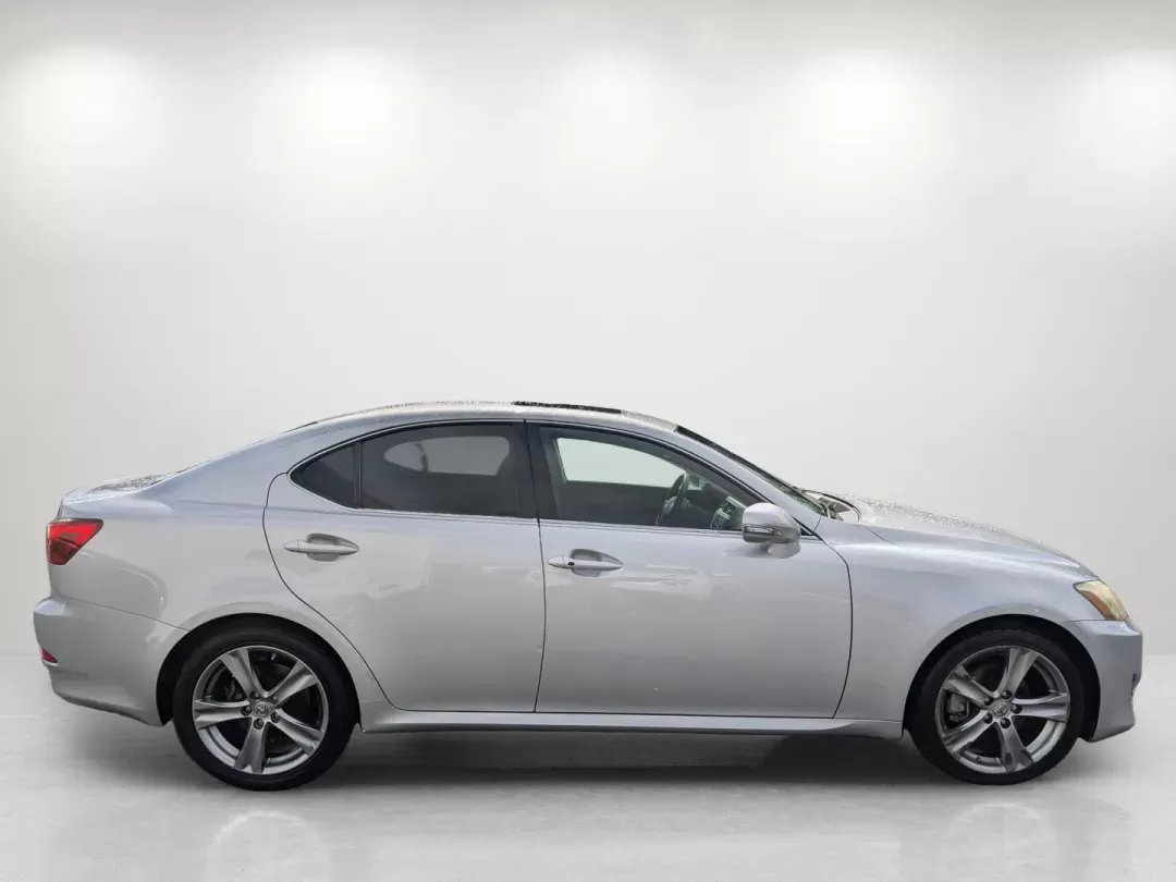 2011 Lexus IS 250 (JTHBF5C21B5) with an Other engine, located at 1430 Gateway Drive, Opelika, AL, 36801, (334) 239-0944, 32.637871, -85.409790 - **Discover Your Next Adventure with the 2011 Lexus IS 250 at Gils Auto in Phenix City!**<br /> <br /> Are you in search of a stylish sedan that offers both comfort and performance for weekend getaways or long commutes? Look no further! The 2011 Lexus IS 250 is the perfect vehicle for those who appre - Photo#3