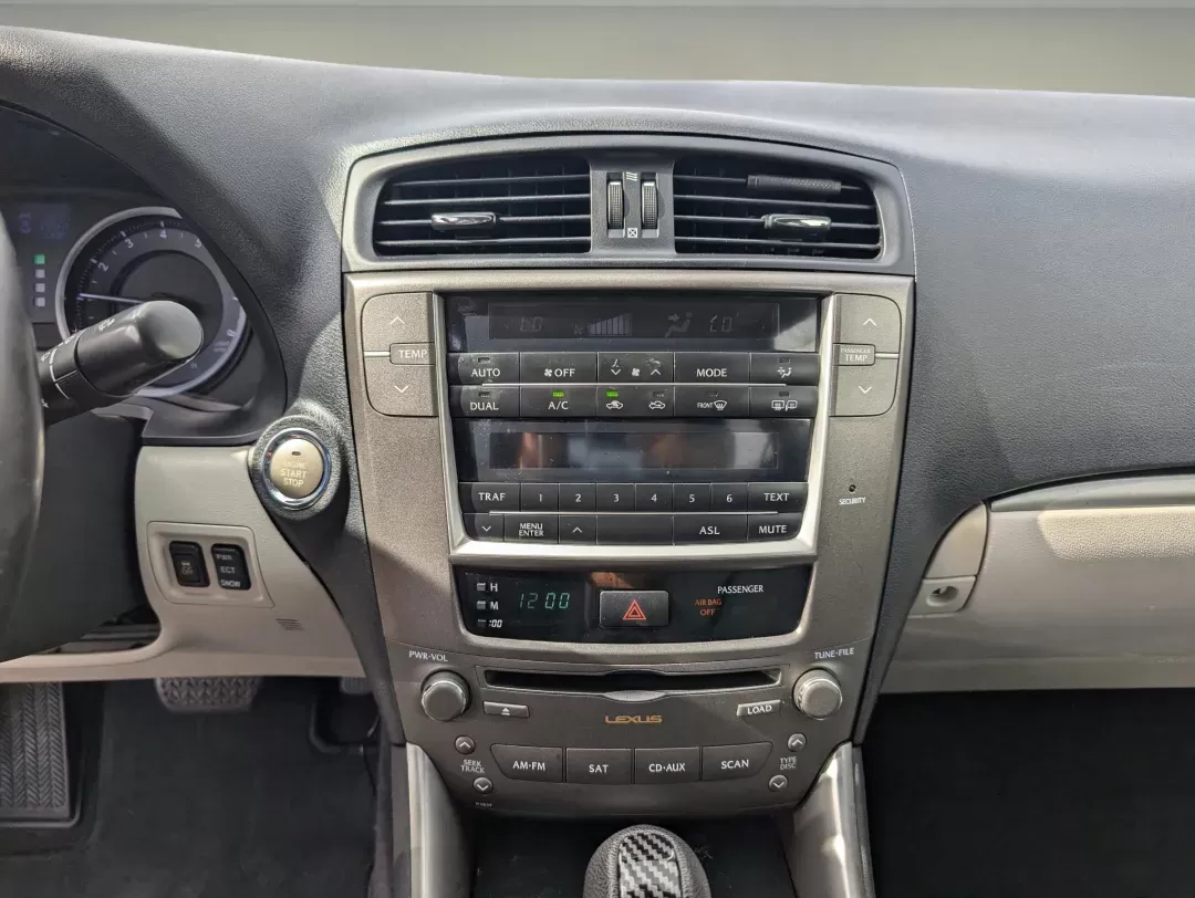 2011 Lexus IS 250 (JTHBF5C21B5) with an Other engine, located at 1430 Gateway Drive, Opelika, AL, 36801, (334) 239-0944, 32.637871, -85.409790 - **Discover Your Next Adventure with the 2011 Lexus IS 250 at Gils Auto in Phenix City!**<br /> <br /> Are you in search of a stylish sedan that offers both comfort and performance for weekend getaways or long commutes? Look no further! The 2011 Lexus IS 250 is the perfect vehicle for those who appre - Photo#14