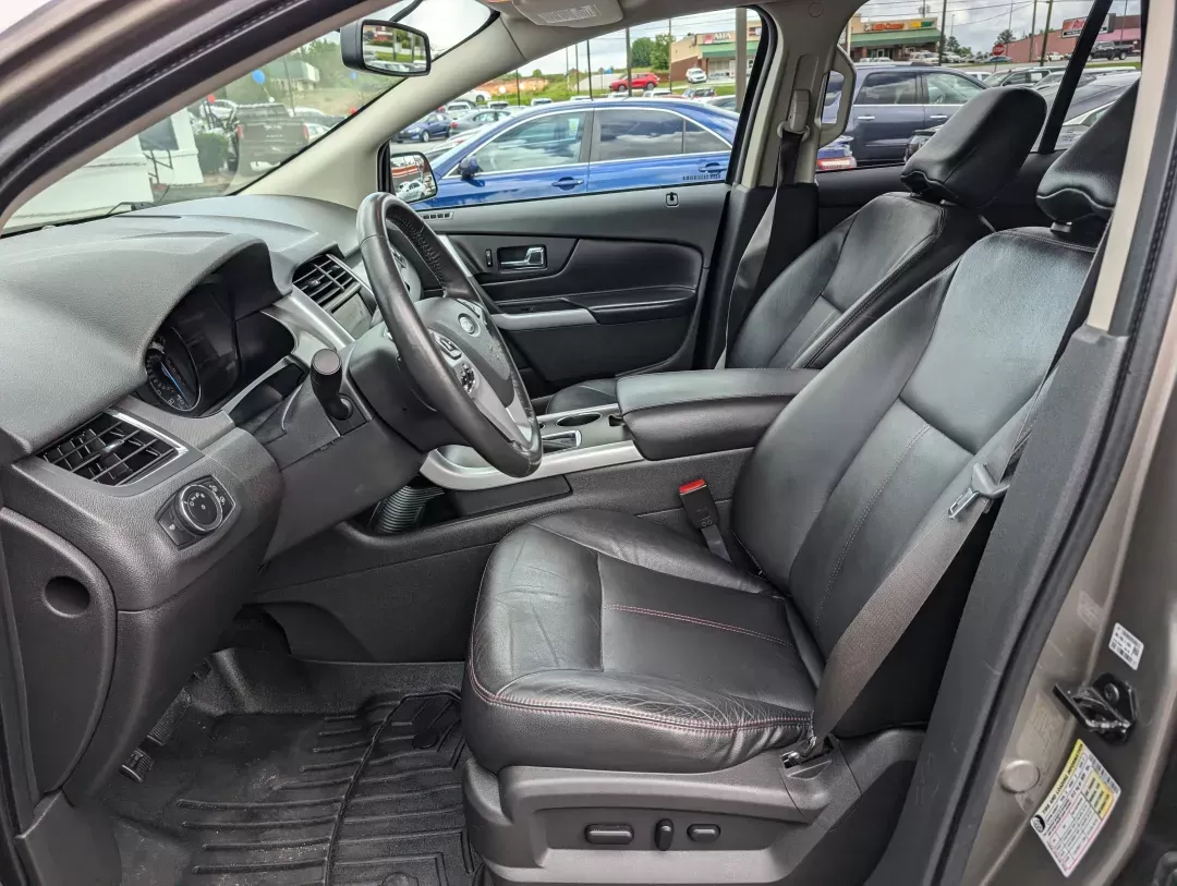 2012 Ford Edge SEL (2FMDK4JC7CB) with an Gas V6 3.5L/213 engine, 6-Speed Automatic transmission, located at 3959 U.S. 80 W, Phenix City, AL, 36870, (334) 297-4885, 32.469296, -85.135185 - 2012 Ford Edge SEL - Photo#9