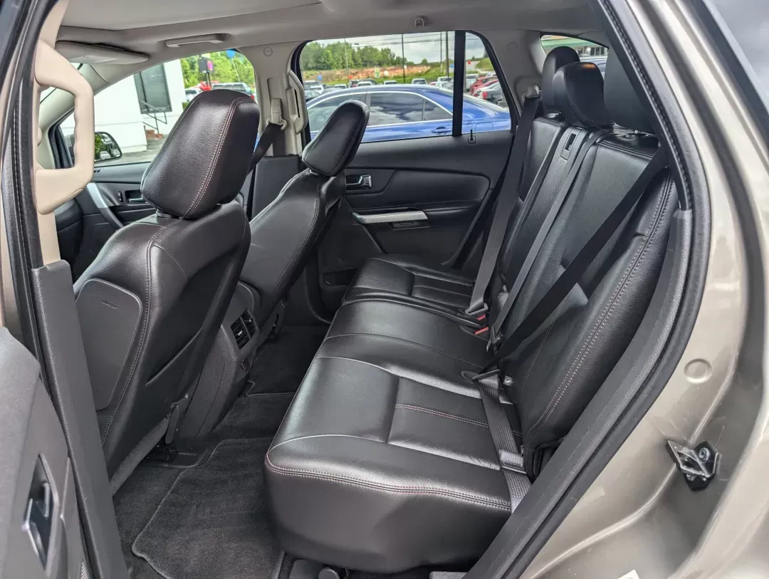 2012 Ford Edge SEL (2FMDK4JC7CB) with an Gas V6 3.5L/213 engine, 6-Speed Automatic transmission, located at 3959 U.S. 80 W, Phenix City, AL, 36870, (334) 297-4885, 32.469296, -85.135185 - 2012 Ford Edge SEL - Photo#10