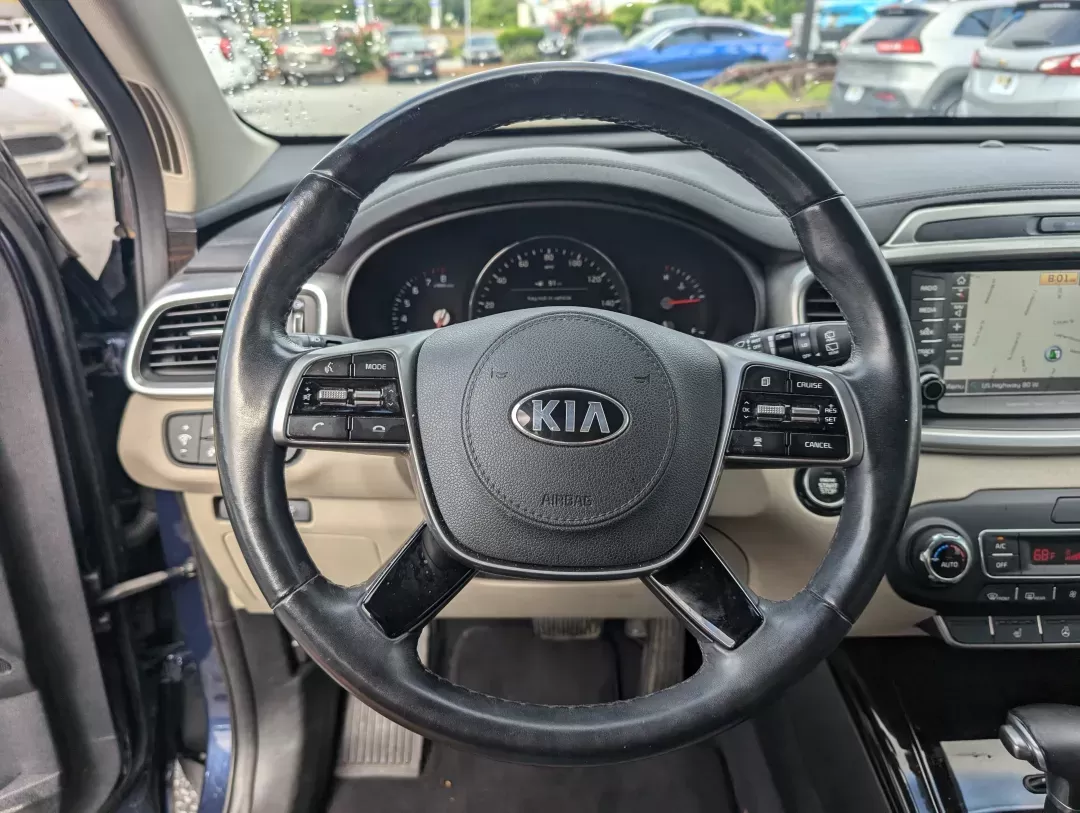 2019 /Stone Beige Kia Sorento EX V6 (5XYPH4A54KG) with an Regular Unleaded V-6 3.3 L/204 engine, 8-Speed Automatic w/OD transmission, located at 3959 U.S. 80 W, Phenix City, AL, 36870, (334) 297-4885, 32.469296, -85.135185 - 2019 Kia Sorento EX V6 - Photo#13