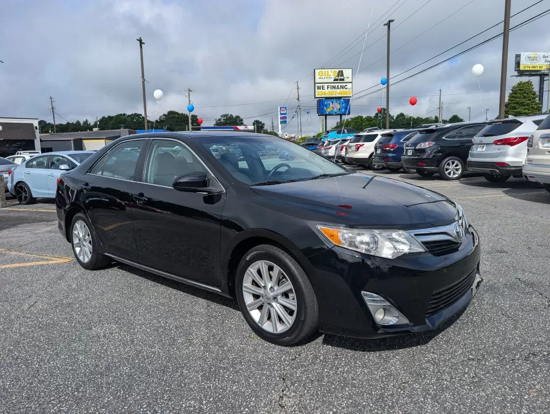 2012 Toyota Camry XLE (4T4BF1FK1CR) with an Gas I4 2.5L/152 engine, 6-Speed Automatic w/Manual Shift transmission, located at 3959 U.S. 80 W, Phenix City, AL, 36870, (334) 297-4885, 32.469296, -85.135185 - 2012 Toyota Camry XLE - Photo#2